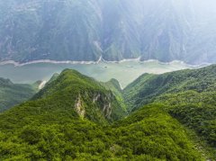 <b>从此具有了一座风光漂亮的园</b>